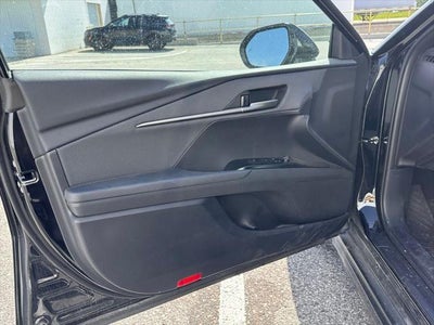 2025 Toyota Camry SE Hybrid