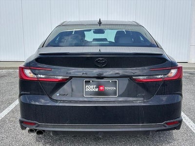 2025 Toyota Camry SE Hybrid