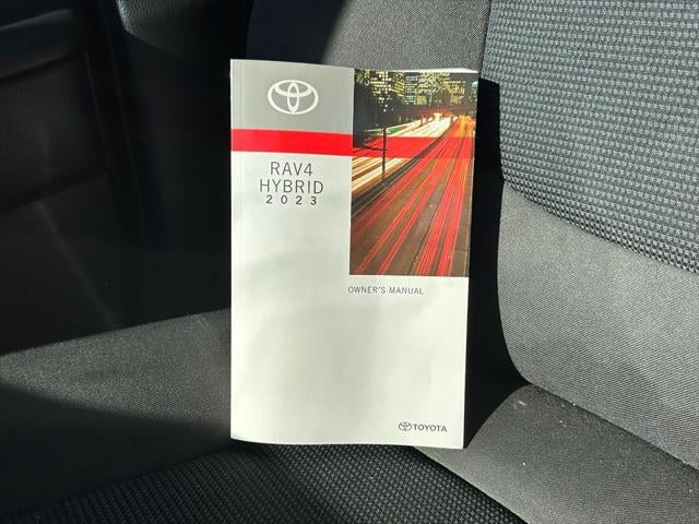 2023 Toyota RAV4 Hybrid LE