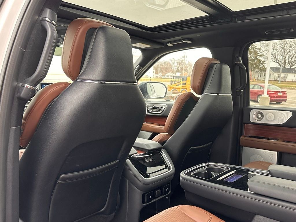 2023 Lincoln Navigator L Reserve