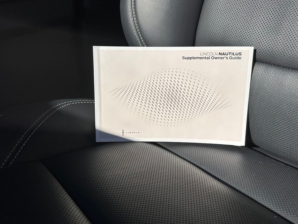 2025 Lincoln Nautilus Premiere II