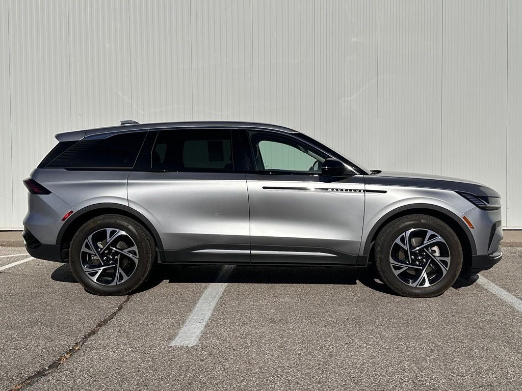 2025 Lincoln Nautilus Premiere II