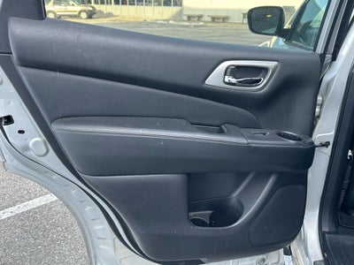 2020 Nissan Pathfinder SV