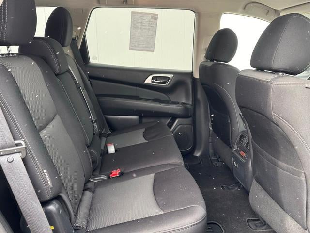 2020 Nissan Pathfinder SV