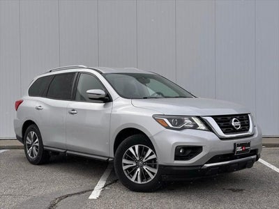 2020 Nissan Pathfinder SV