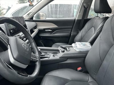 2024 Toyota Grand Highlander Platinum
