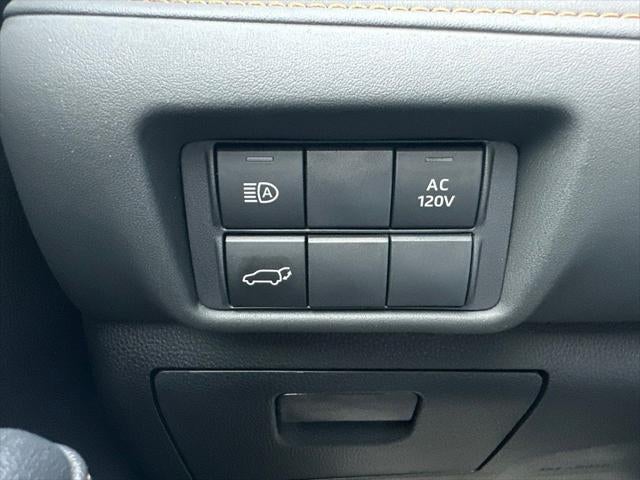 2023 Toyota Highlander Hybrid Bronze Edition