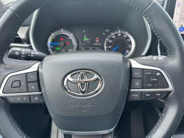 2023 Toyota Highlander Hybrid Bronze Edition