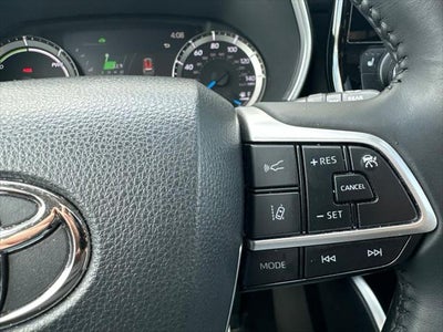 2023 Toyota Highlander Hybrid Bronze Edition