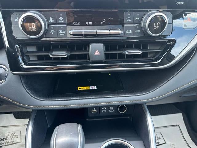 2023 Toyota Highlander Hybrid Bronze Edition