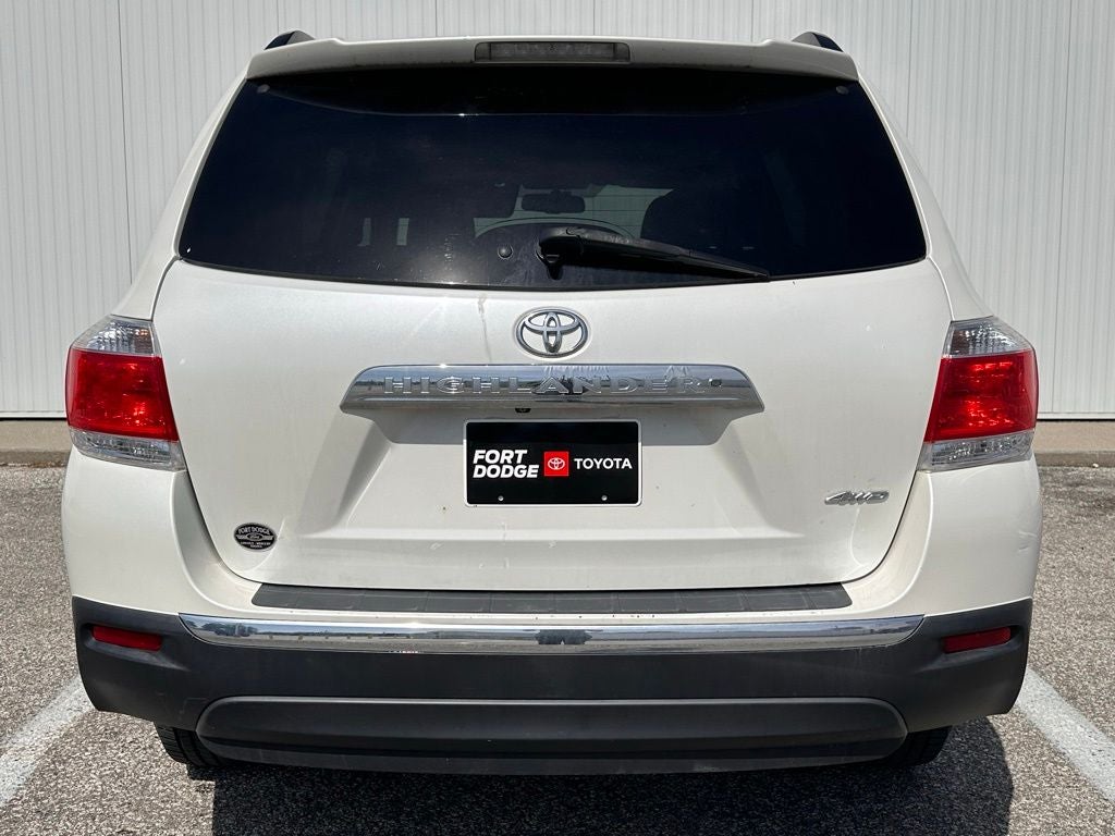2011 Toyota Highlander SE