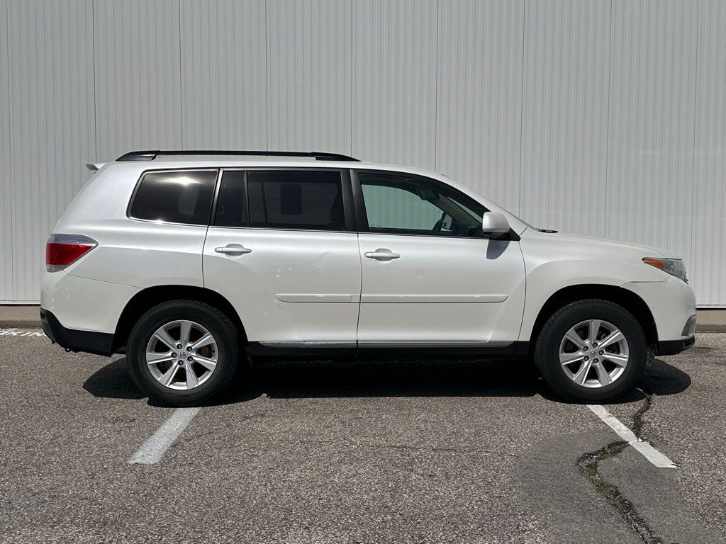 2011 Toyota Highlander SE