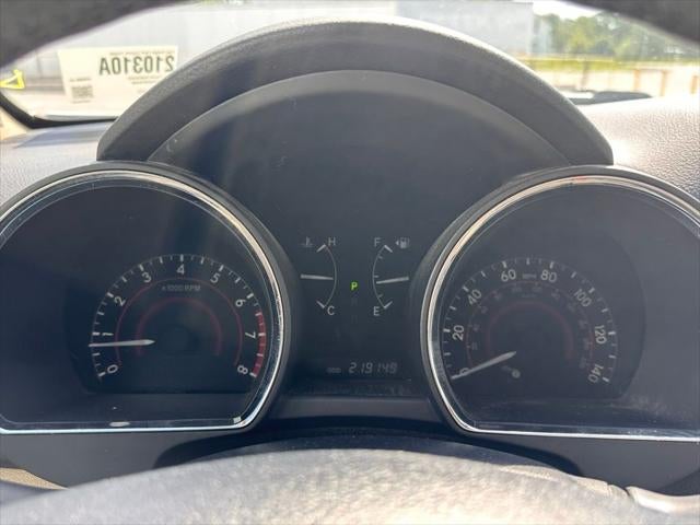 2011 Toyota Highlander SE