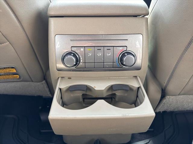 2011 Toyota Highlander SE