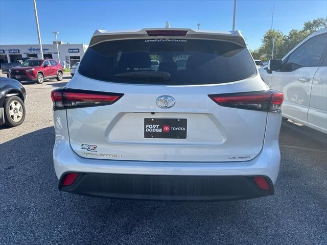 2021 Toyota Highlander LE