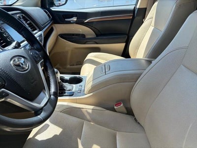2017 Toyota Highlander Limited