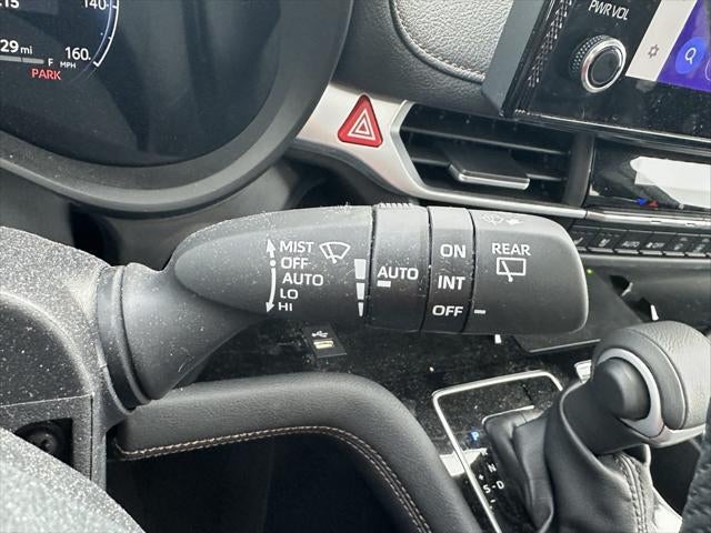 2025 Toyota Sienna Platinum Hybrid 7 Passenger