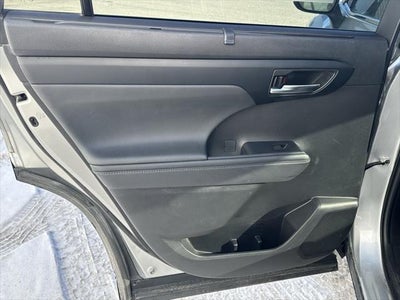 2022 Toyota Highlander Hybrid XLE