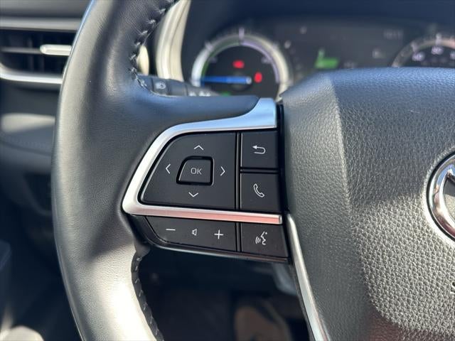 2022 Toyota Highlander Hybrid XLE