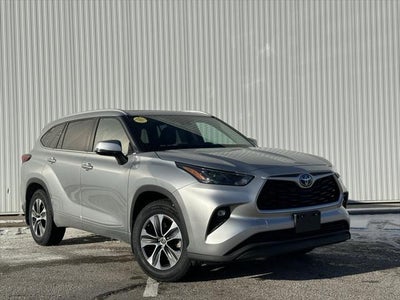 2022 Toyota Highlander Hybrid XLE