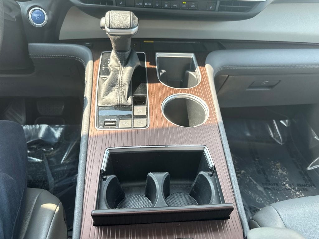 2021 Toyota Sienna XLE 8 Passenger