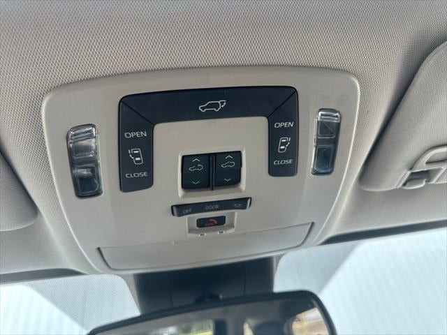 2021 Toyota Sienna XLE 8 Passenger
