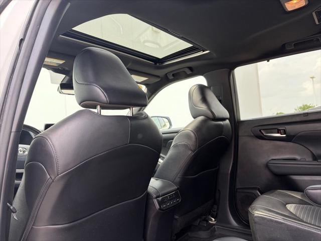 2022 Toyota Highlander XSE