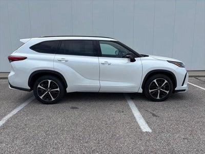 2022 Toyota Highlander XSE