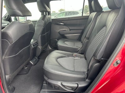 2021 Toyota Highlander XSE