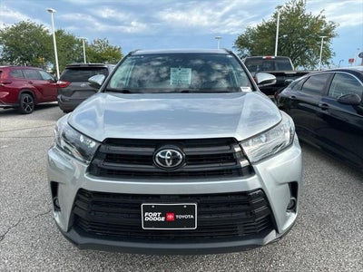 2019 Toyota Highlander SE