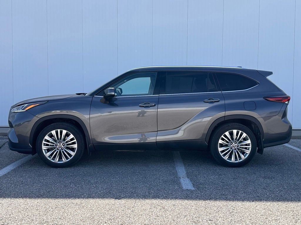 2024 Toyota Highlander Platinum