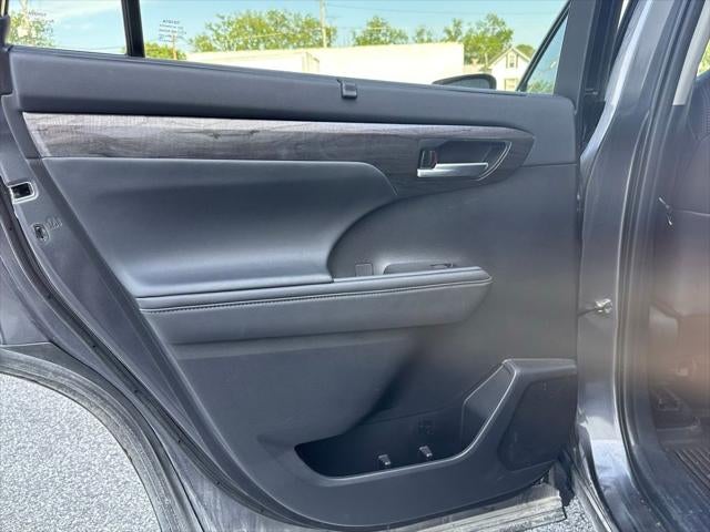 2024 Toyota Highlander Platinum