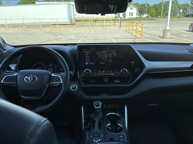 2024 Toyota Highlander Platinum