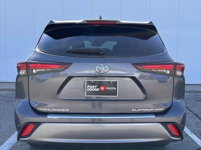 2024 Toyota Highlander Platinum