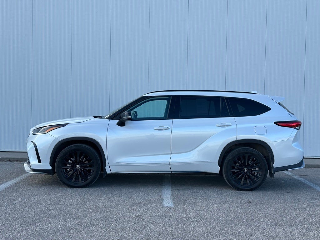 2023 Toyota Highlander XSE