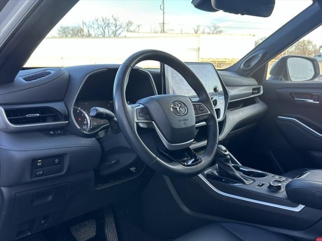 2023 Toyota Highlander XSE