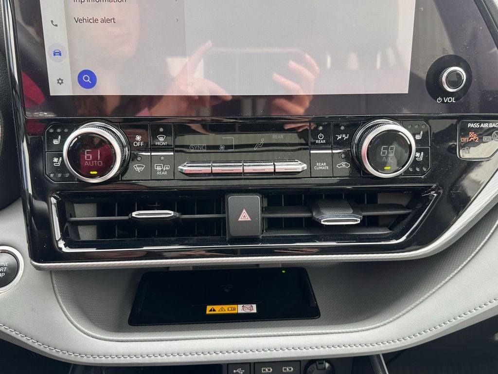 2024 Toyota Highlander Platinum