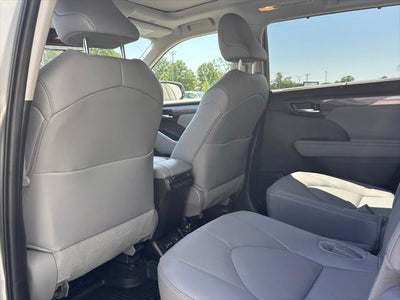 2024 Toyota Highlander Platinum