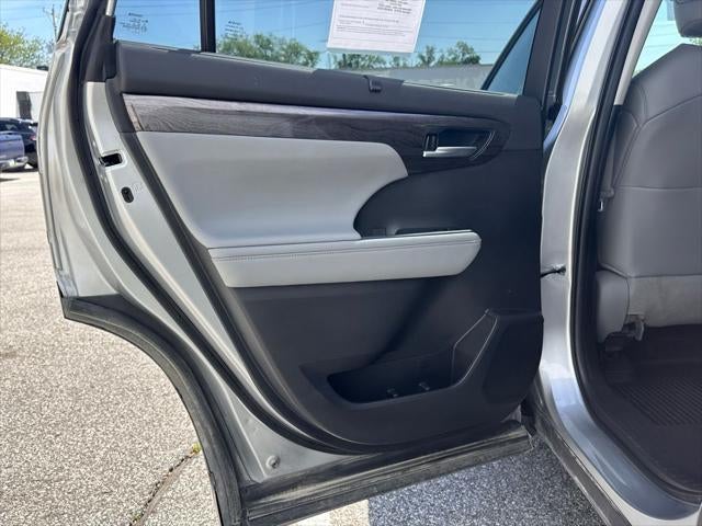 2024 Toyota Highlander Platinum