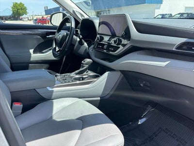 2024 Toyota Highlander Platinum