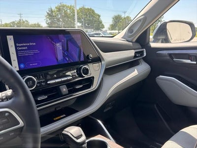 2024 Toyota Highlander Platinum