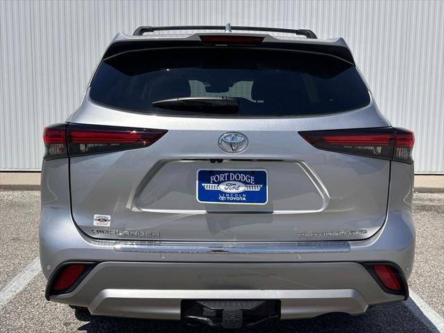2024 Toyota Highlander Platinum