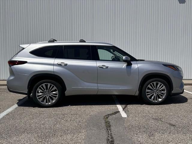 2024 Toyota Highlander Platinum