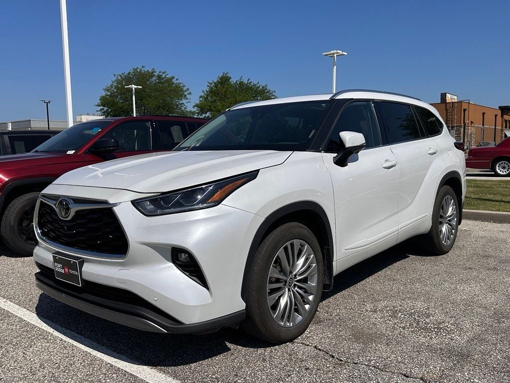 2023 Toyota Highlander Platinum