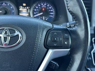 2015 Toyota Sienna XLE 8 Passenger