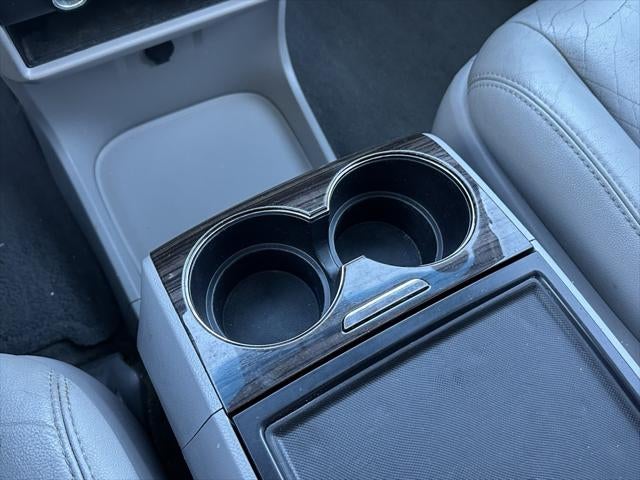 2015 Toyota Sienna XLE 8 Passenger