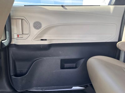 2021 Toyota Sienna XLE 7 Passenger