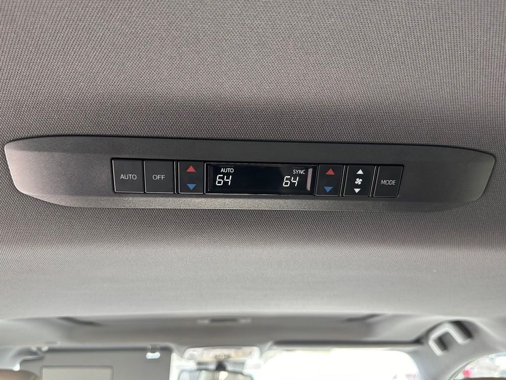 2021 Toyota Sienna XLE 7 Passenger