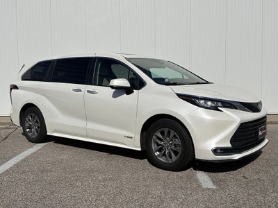 2021 Toyota Sienna XLE 7 Passenger
