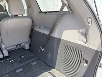 2018 Toyota Sienna XLE 8 Passenger